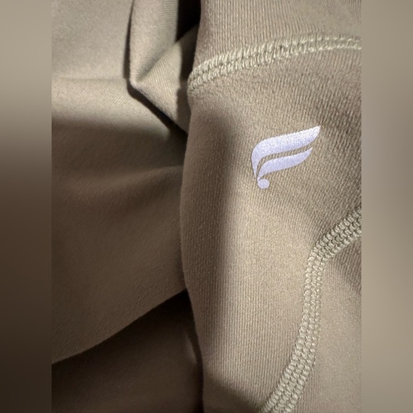 Fabletics Colorblock Fitnesshold High-Waisted 7/8 Leggings - Picture 6 of 15